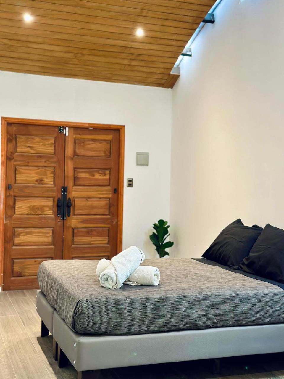Yogi Hostels Santiago Ngoại thất bức ảnh
